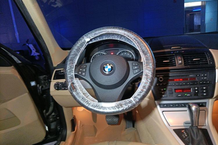 Used BMW X3 2009 xDrive25i Luxury Plus Model Steering Wheel