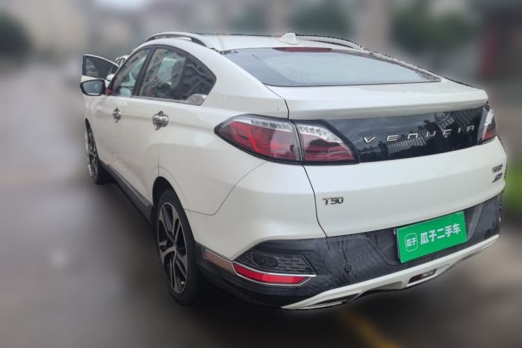 Used Venucia T90 2017 2.0L CVT Leading Edition