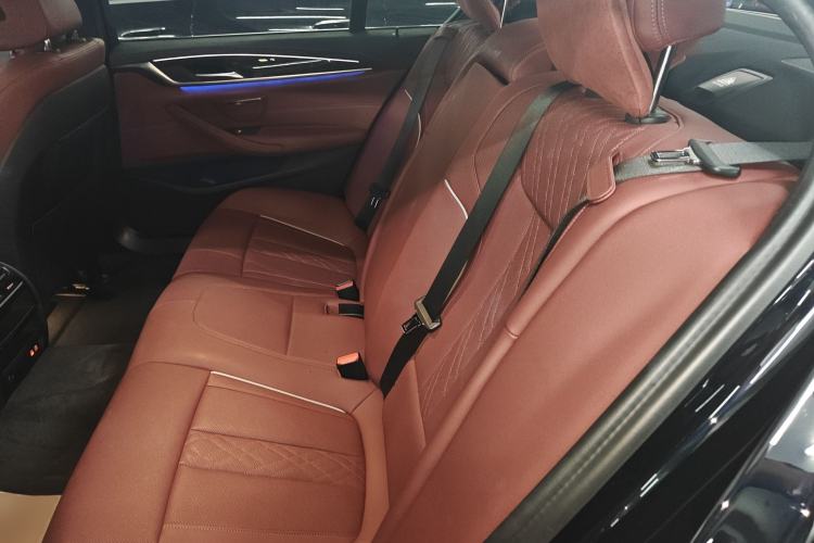 Used BMW 5 Series 2022 Second Facelift 525Li M Sport Package