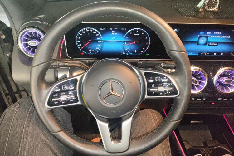 Used Mercedes-Benz GLB 2020 Facelift GLB 200 Fashion Edition Steering Wheel