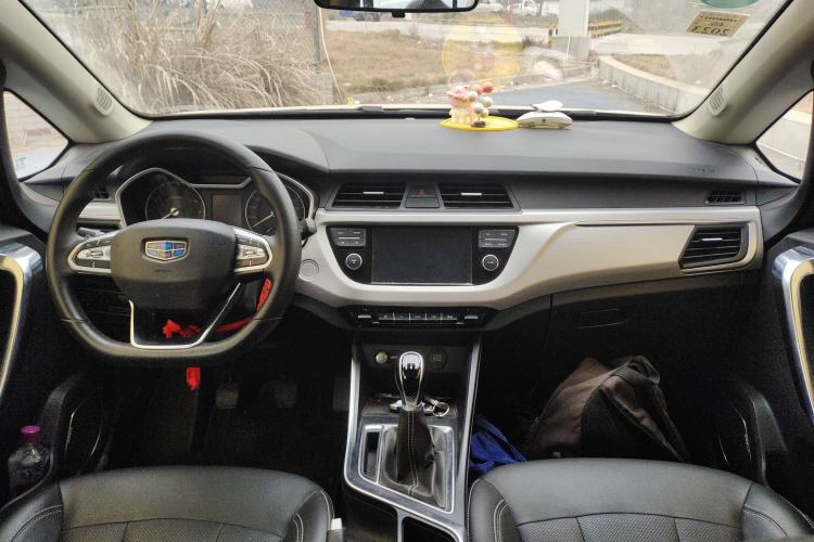 Used Geely Auto Vision X3 2019 Upgraded Model 1.5L Manual Elite Version Interior 2