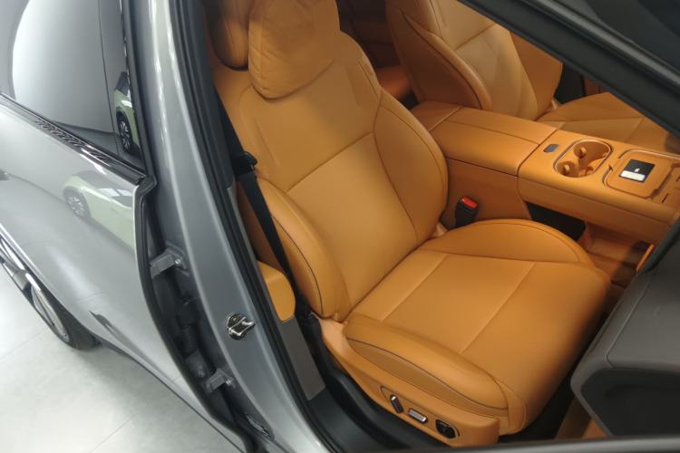 Used Li Auto i6 2025 Model Four-Wheel-Drive Standard Type