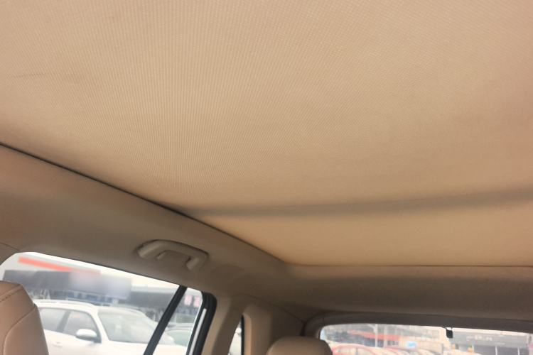 Used Zotye Domy X5 2017 Classic Edition 1.5T Manual Luxury Model Headliner