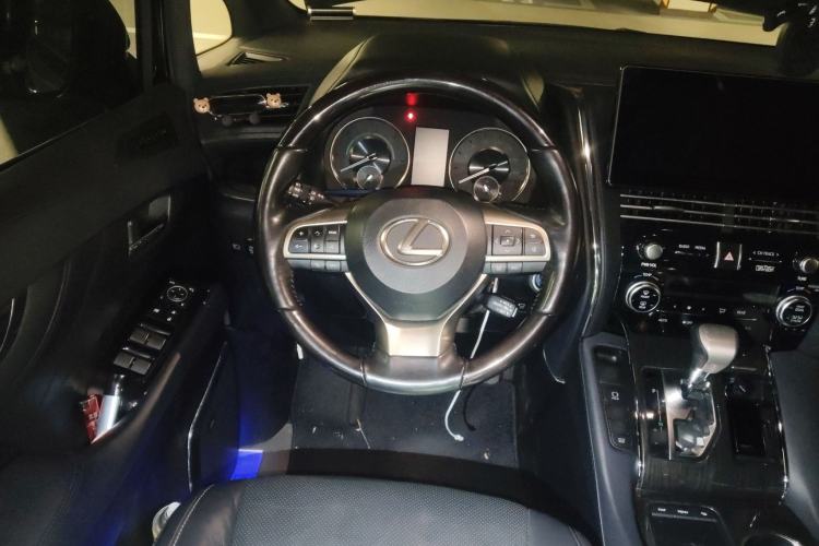 Used Lexus LM 2020 300h Seven-Seat Elegant Edition