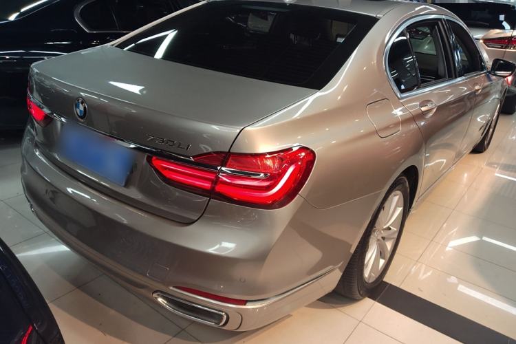 Used BMW 7 Series 2017 730Li Leading Model
