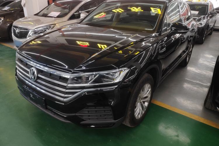 Used Volkswagen Touareg 2019 2.0 TSI Flagship Edition China VI