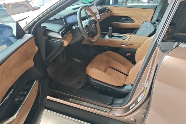 Used Mazda EZ-6 2024 Range-Extended 200 Luxury Edition Driver Seat