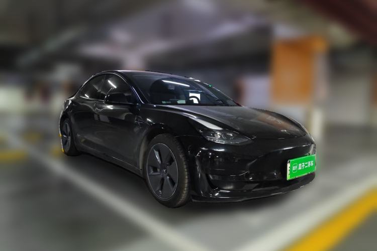 Used Tesla Model 3 2021 Standard Range Rear-Drive Upgraded Version Front Right 45 Deg