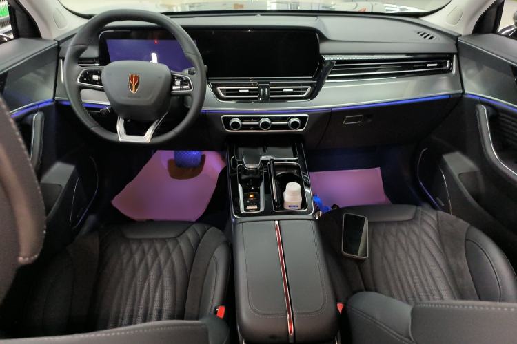 Used Hongqi HS5 2023 2.0T Qixiang Pro Edition Center Console