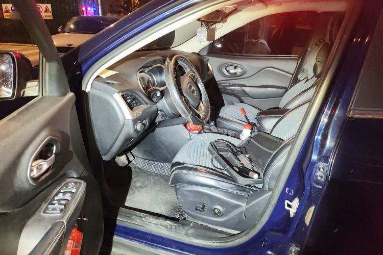 Used Jeep Cherokee 2017 2.4L Leading Edition