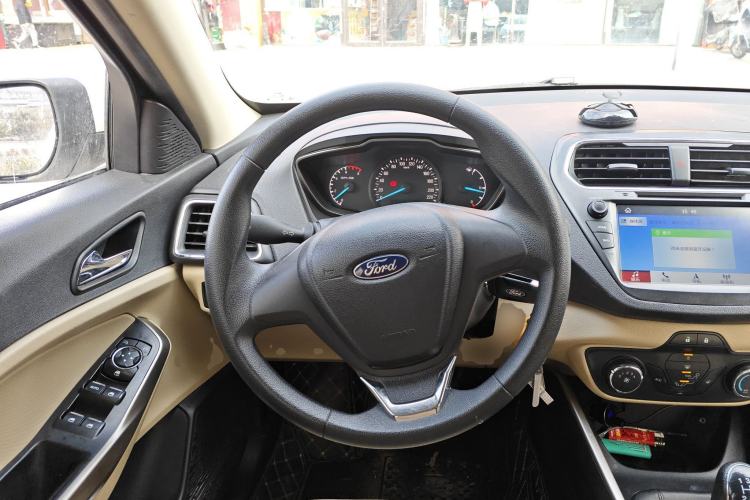 Used Ford Escort 2017 1.5L Manual Comfort Model
