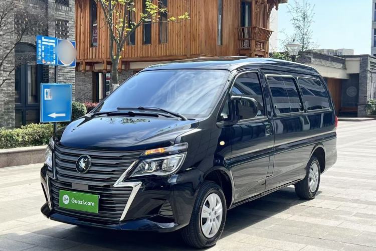 Used FORTHING Lingzhi 2023 M5L 1.6L Base Model 7 Seats