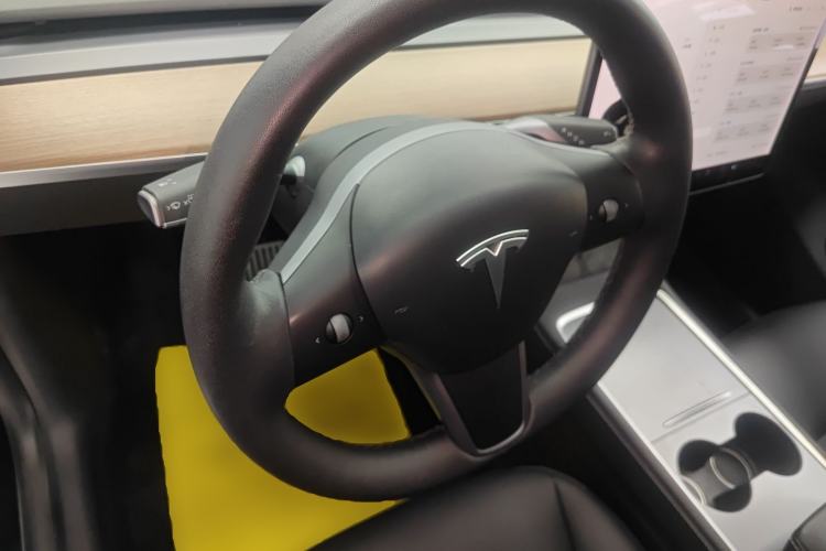 Used Tesla Model Y 2021 Standard Range Rear-Wheel Drive Version