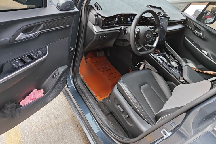 Used Hyundai Custo 2024 270TGDi LUX Prestige Edition
