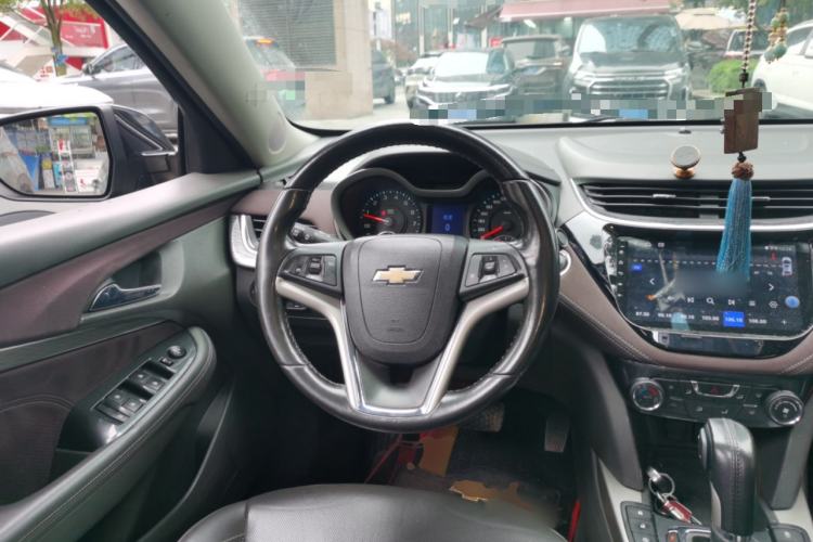 Used Chevrolet Malibu 2017 1.5T Automatic Luxury Edition Steering Wheel