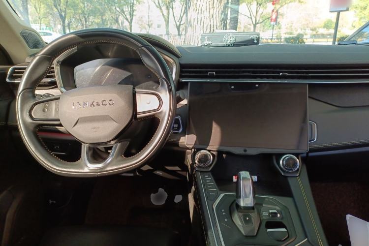 Used Lynk & Co 05 2020 2.0TD Two-Wheel Drive Shine Halo