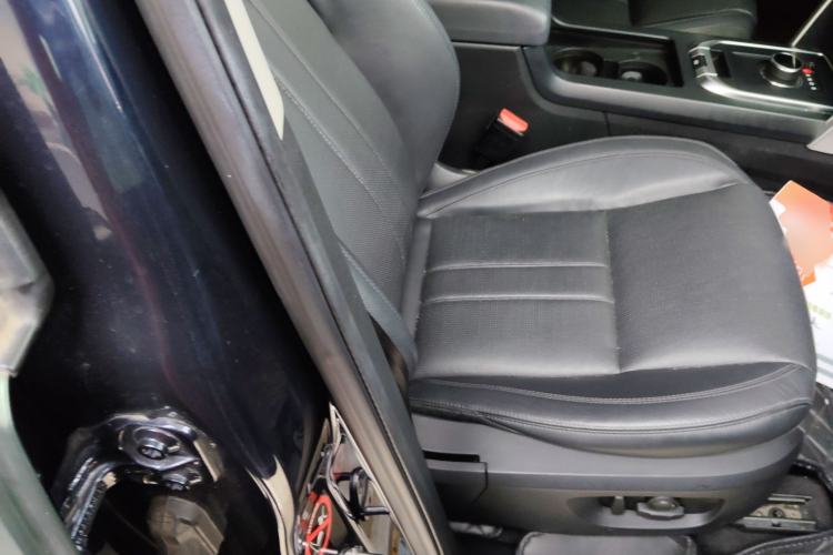 Used Land Rover Discovery Sport 2017 2.0T SE
