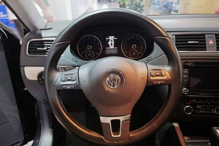 Used Volkswagen Sagitar 2014 Revised Version 1.4TSI Automatic Luxury Edition