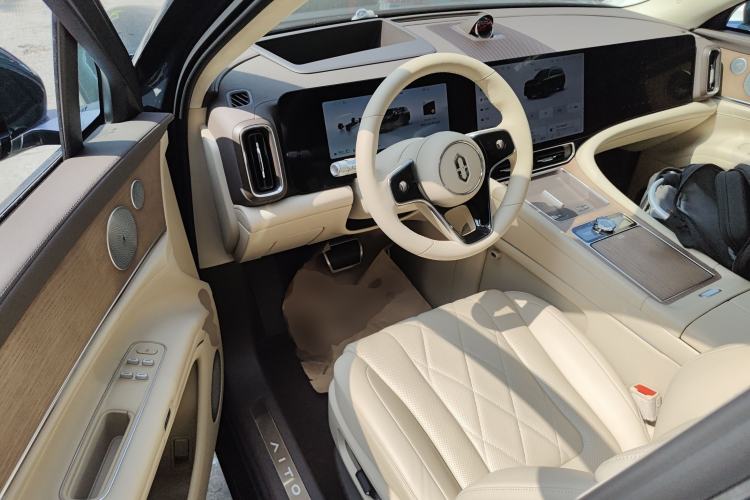 Used Hima AITO M9 2024 Range-Extended Ultra Version 42 kWh 6-Seater Model
