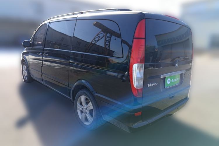 Used Mercedes-Benz Viano 2011 2.5L Prestige Edition
