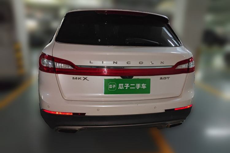 Used Lincoln MKX 2017 2.0T Two-Wheel Drive Deluxe Edition Rear