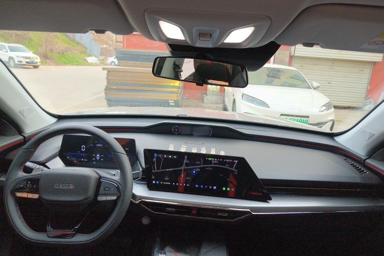 Used Oshan Z6 2022 Blue Whale 1.5T DCT Luxury Model