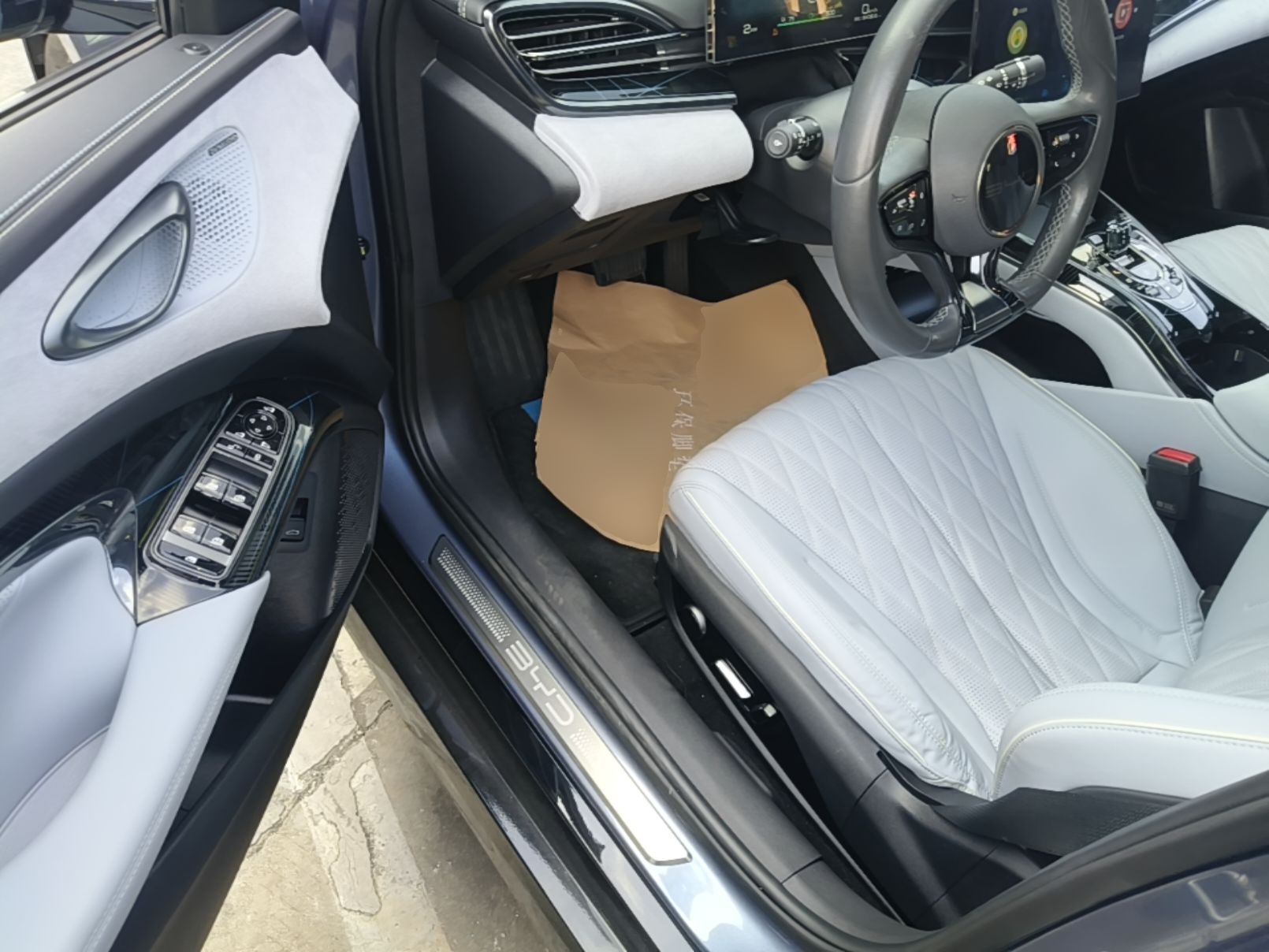 BYD Seal 2022 700 km Long-Range Rear-Wheel-Drive Version — снимка 18