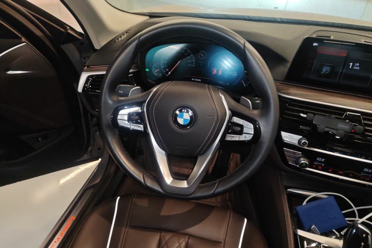 Used BMW 5 Series 2019 Facelifted 530Li Leading Edition Luxury Package