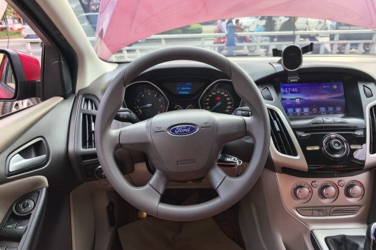 Used Ford Focus 2012 Sedan 1.6L Manual Comfort Model Steering Wheel