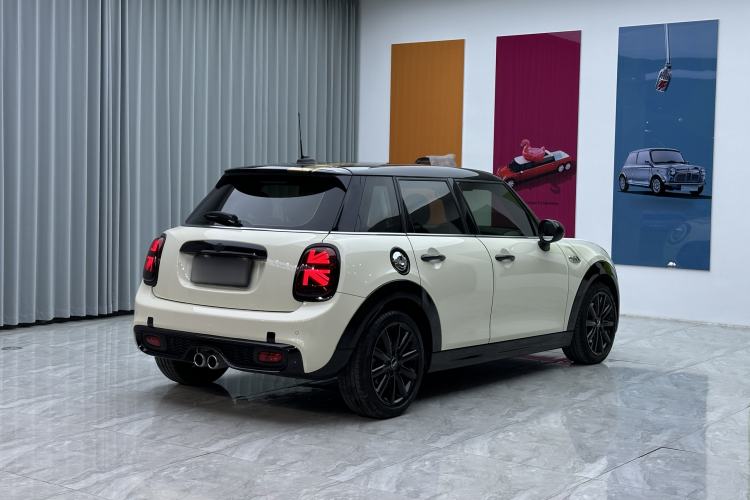 Used MINI 2018 2.0T COOPER S Classic Edition Five-Door Version Exterior 5