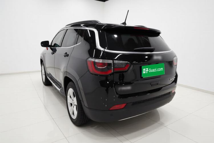 Used Jeep Compass 2017 200T Automatic Family Edition
