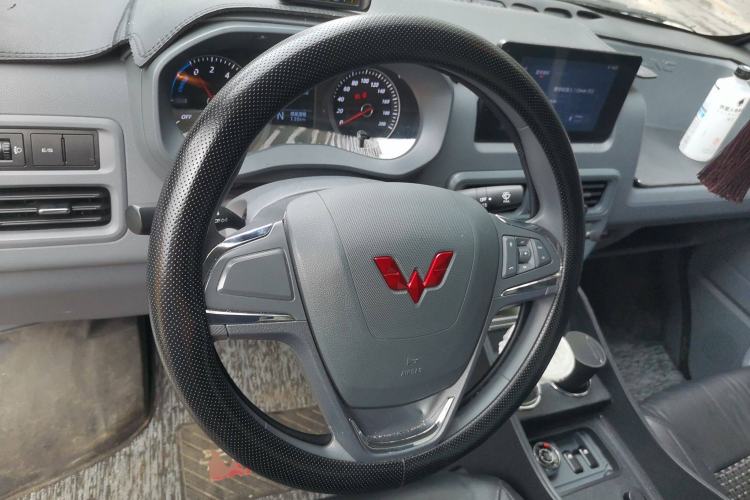 Used Wuling Yangguang 2024 300km Comfort Version with Sealed Windows 60kW
