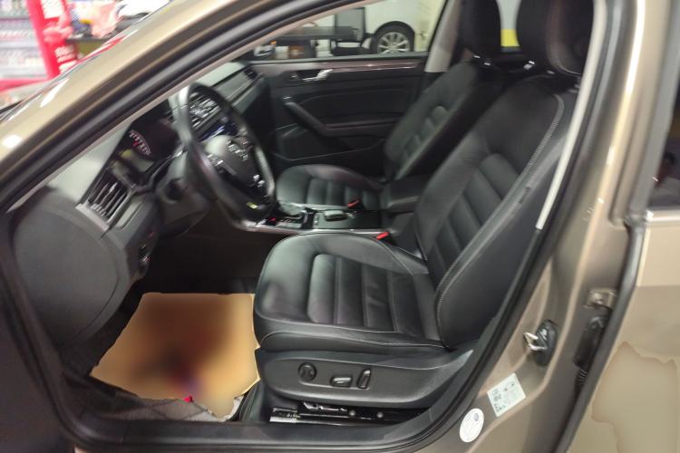 Used Volkswagen Passat 2017 330TSI DSG Luxury Edition