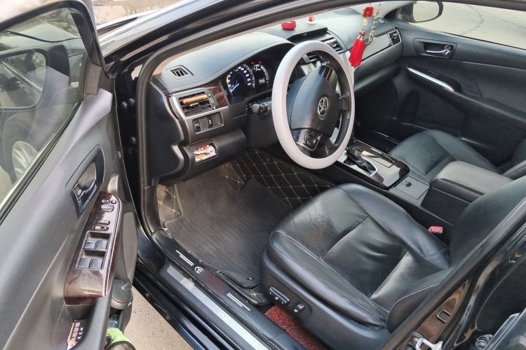 Used Toyota Camry 2016 2.0G 10th Anniversary Leading Edition
