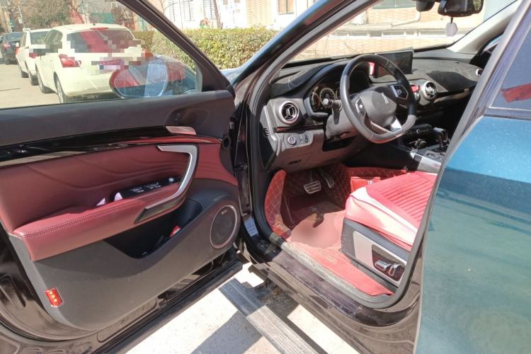 Used Wey VV7 2017 2.0T Flagship Model
