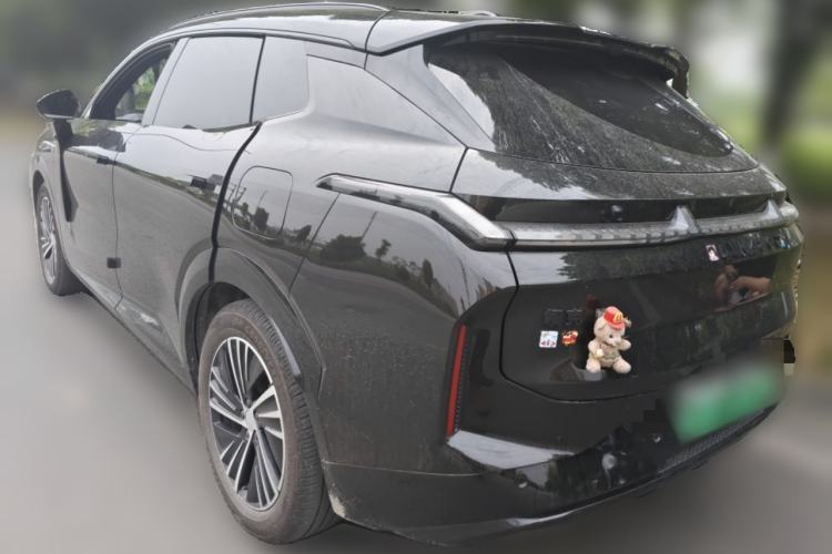 Used Lynk & Co 08 EM-P 2025 245km Ultra-Long Range Halo Rear Left 45 Deg