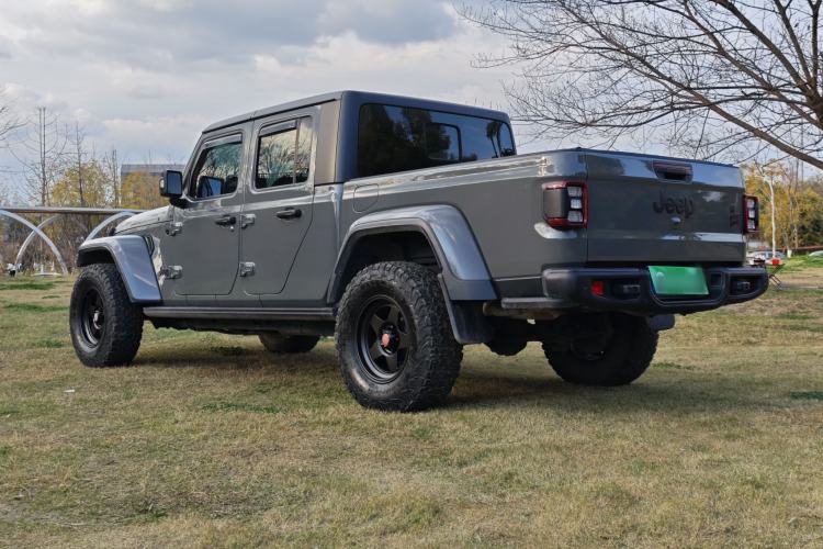 Used Jeep Gladiator 2022 3.6L Pioneer Edition