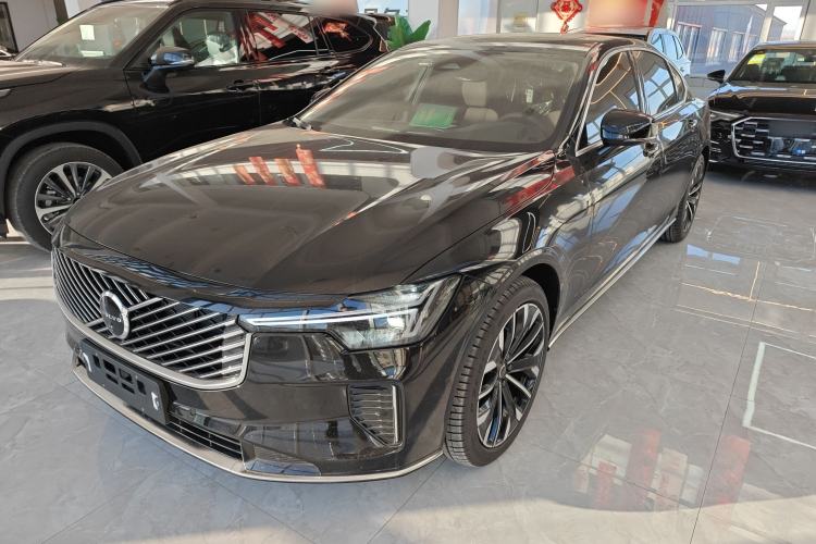 Used Volvo S90 2026 B5 Zhiyuan Luxury Edition