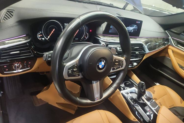 Used BMW 5 Series 2018 Restyled 530Li Luxury Edition M Sport Package