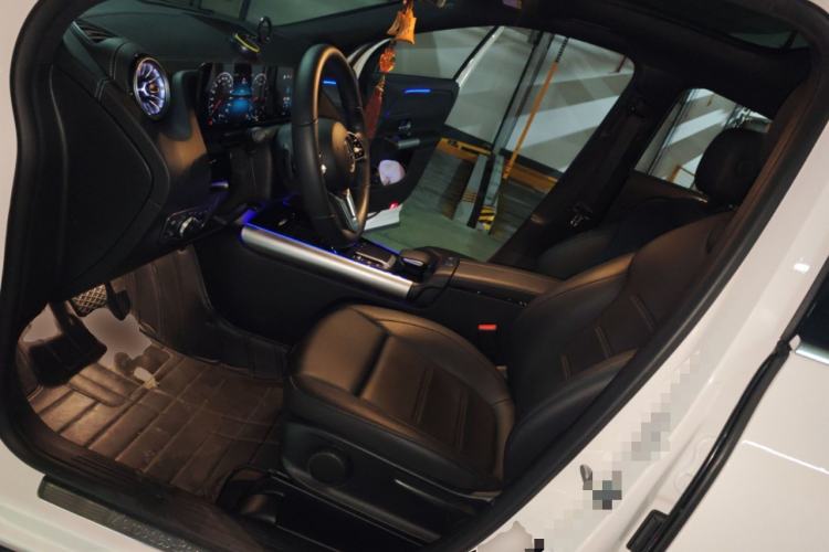 Used Mercedes-Benz GLA 2022 GLA 220 Left Front Seat