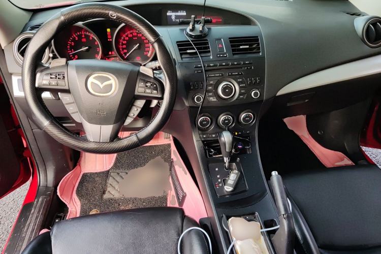 Used Mazda 3 2011 Sedan 2.0L Automatic Luxury Model Center Console