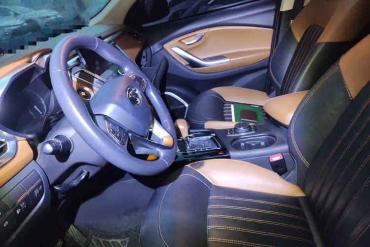 Used Soueast DX7 2017 1.5T Automatic Glory Edition