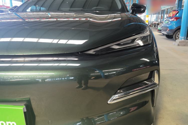 Used Geely Galaxy 8 2025 130km EM-P Starship Edition
