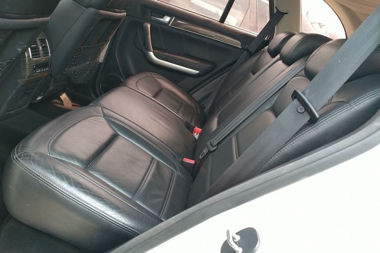 Used Haval H8 2015 2.0T Two-Wheel-Drive Luxury Version