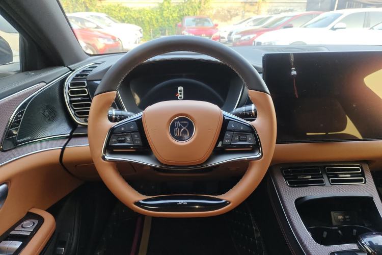 Used BYD Han 2022 DM-i 121KM Luxury Model
