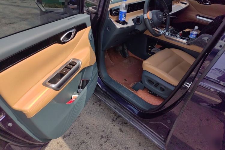 Used GAC Trumpchi E8 New Energy 2024 150km MAX Driver Seat