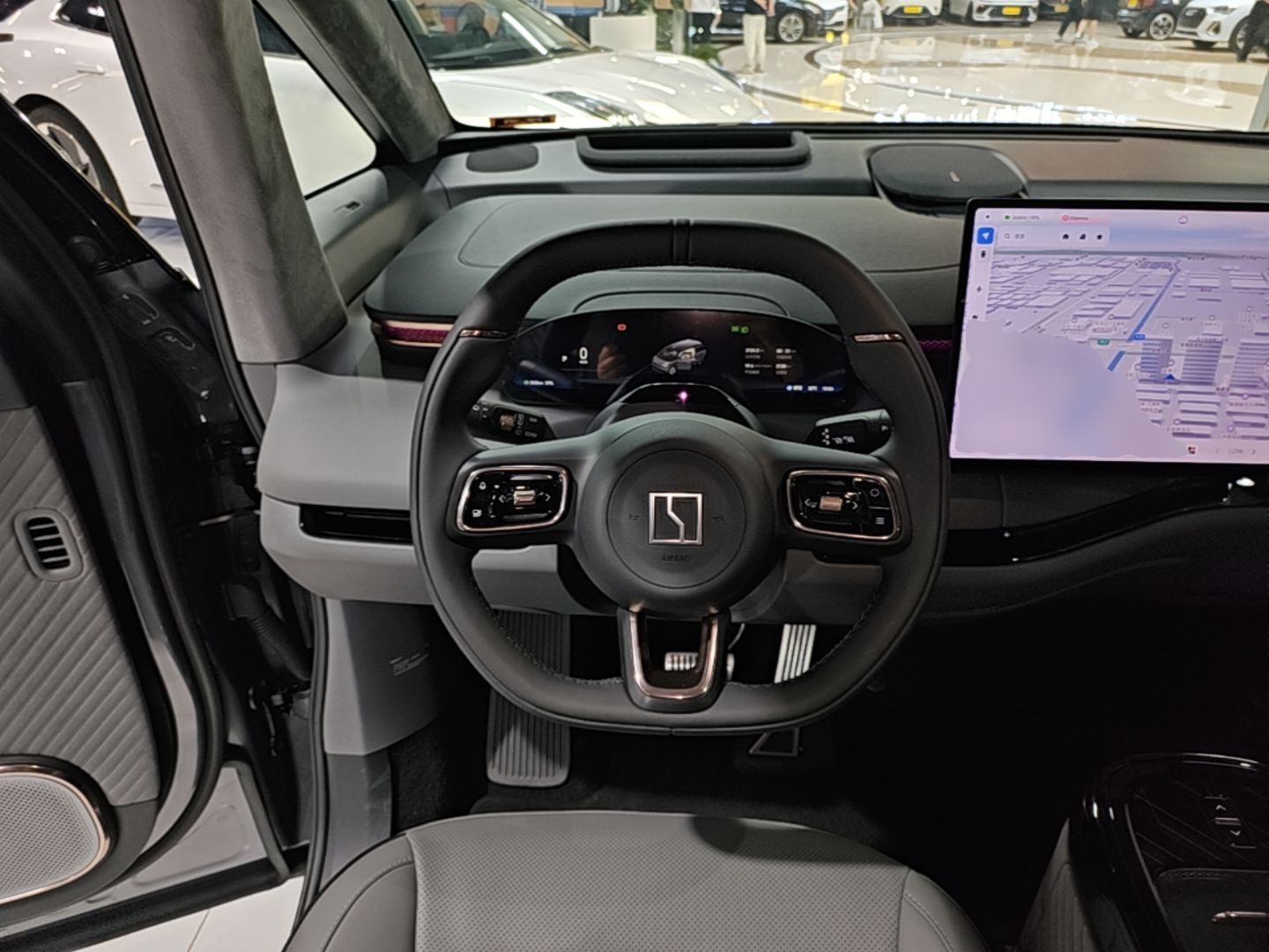 Zeekr MIX 2025 Intelligent Driving Version — снимка 13