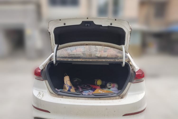 Used Hyundai Elantra (6th Generation / Lingdong) 2016 1.6L Automatic ZhiXuan · Luxury Version