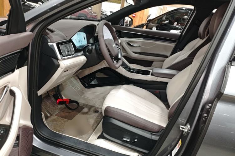 Used BYD Song PLUS New Energy 2025 EV Intelligent Driving Version 520km Premium Model Driver Seat