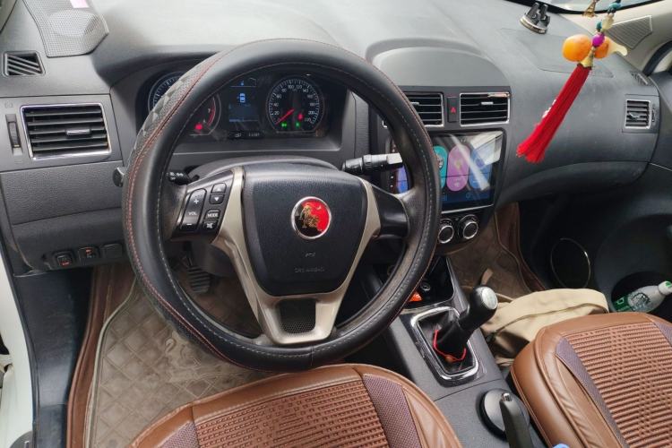 Used FORTHING Joyear X5 2013 1.6L Manual Luxury Model China IV Standard